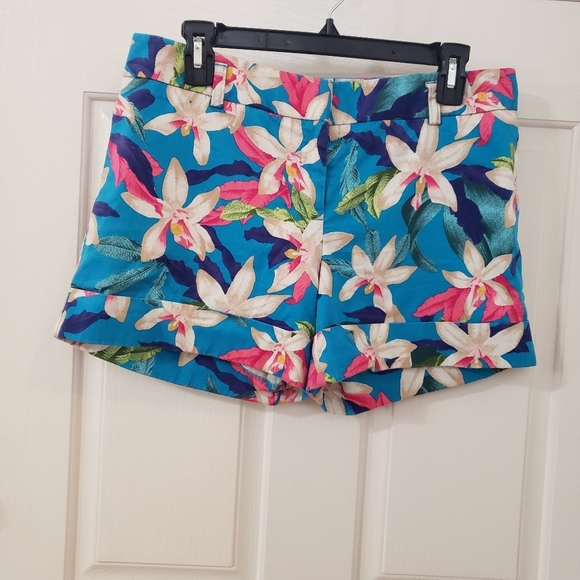 Express Pants - Express Vibrant Floral Women's Shorts